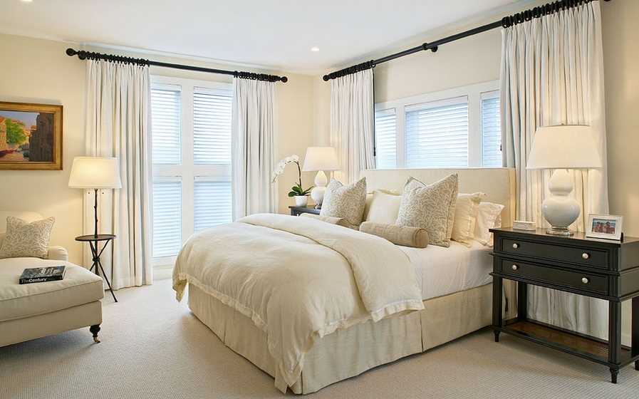 Как выбрать белые шторы для спальни: материалы и стили
