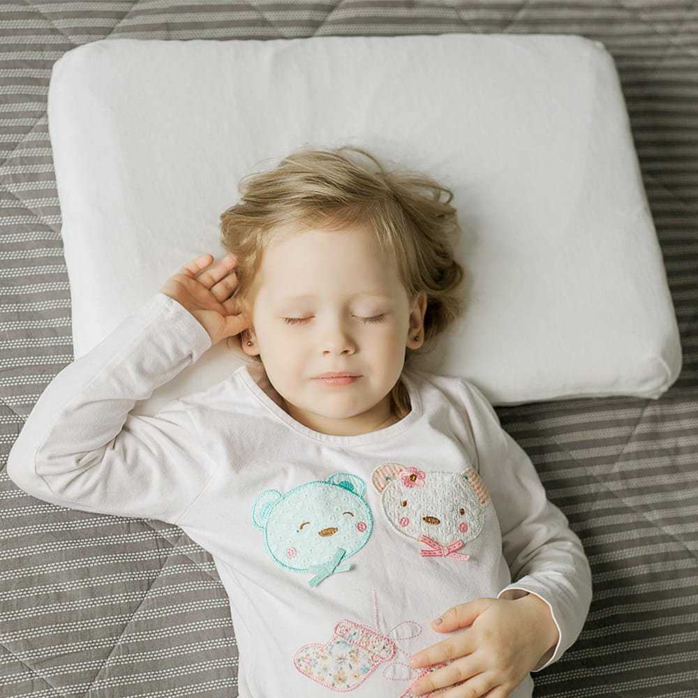 Как выбрать детскую ортопедическую подушку?