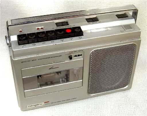 Особенности аналоговых кассетных магнитофонов