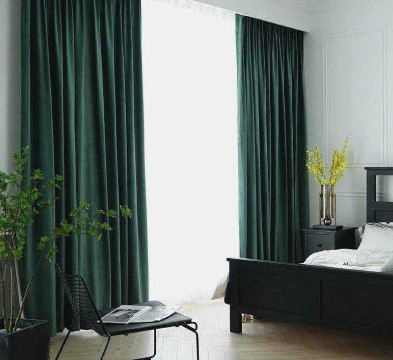 Преимущества зеленых штор в интерьере спальни:
