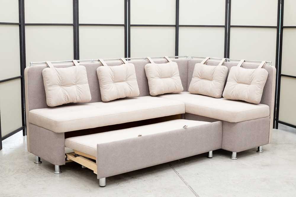Удобочитаемый и стильный угловой диван со спальным местом