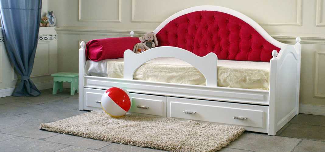 Преимущества детской кровати-тахты