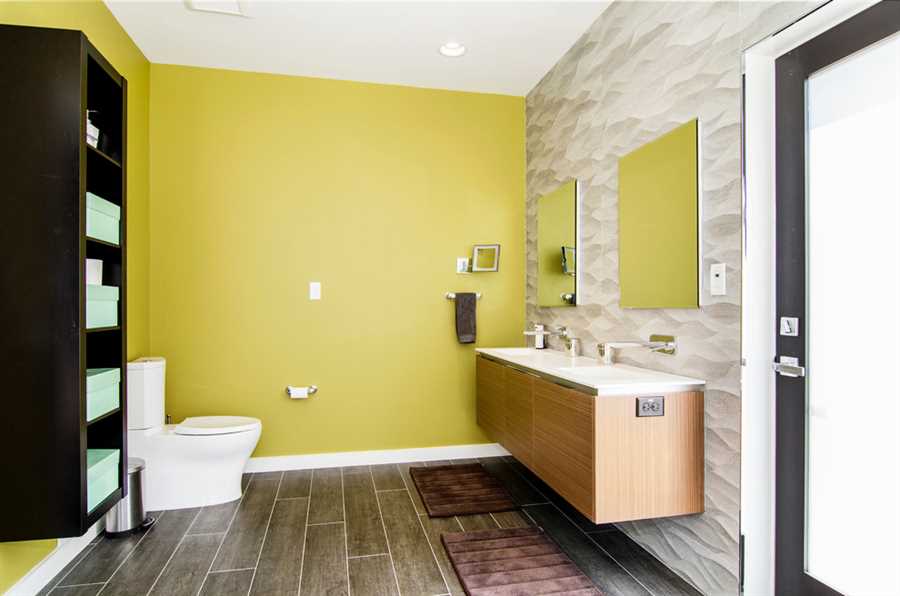 Разные оттенки желтого в дизайне ванных комнат