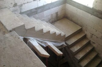 Бетонная лестница в подвал