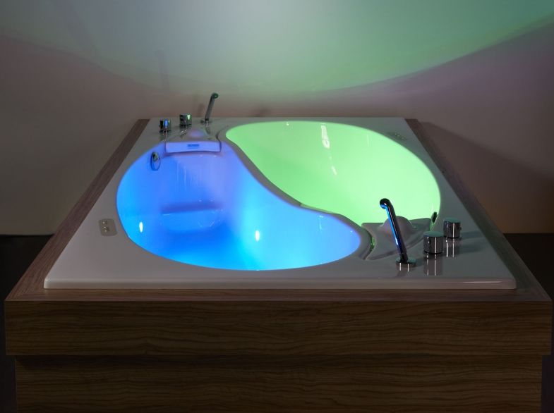 Креативная ванна в стиле Инь и Янь