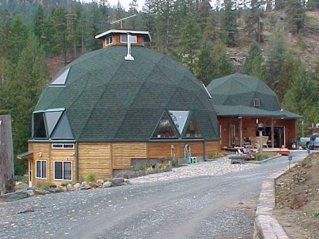 коническая и купольная крыша дома фото