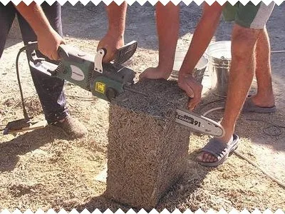 Блок легко обрабатывать
