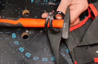 Молоток в держателе