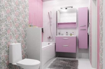 Сочетание обоев и плитки в ванной