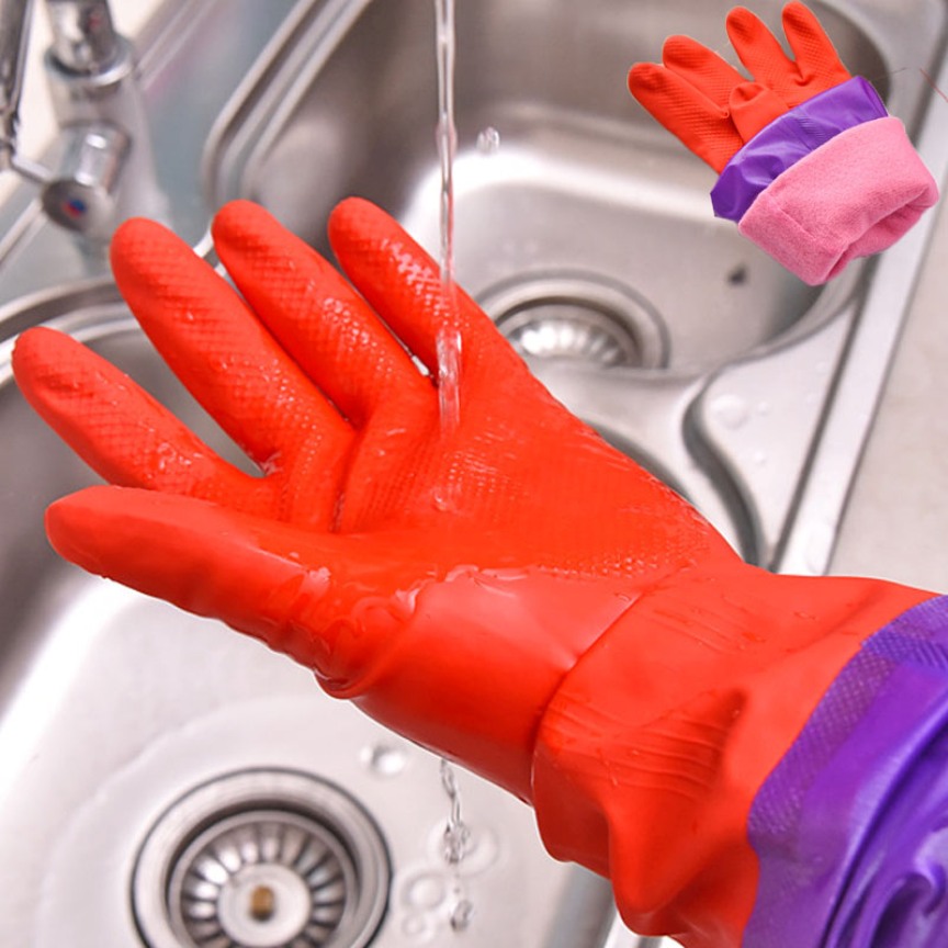 Промываем перчатки после использования