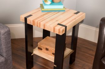 Столик из поддонов