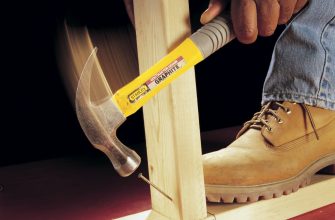 забивать гвозди под углом