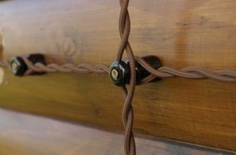 Кабель на фарфоровых изоляторах