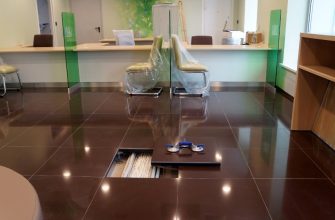 Модульный фальшпол в офисе