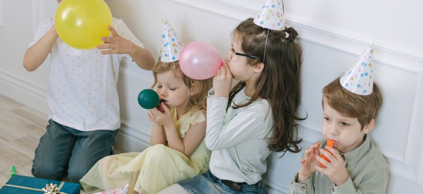 Как надувать воздушный шарик 9