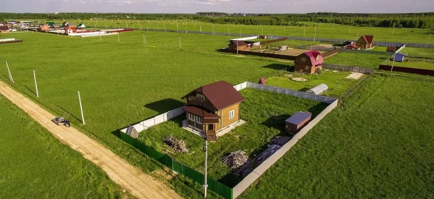 Земельный участок