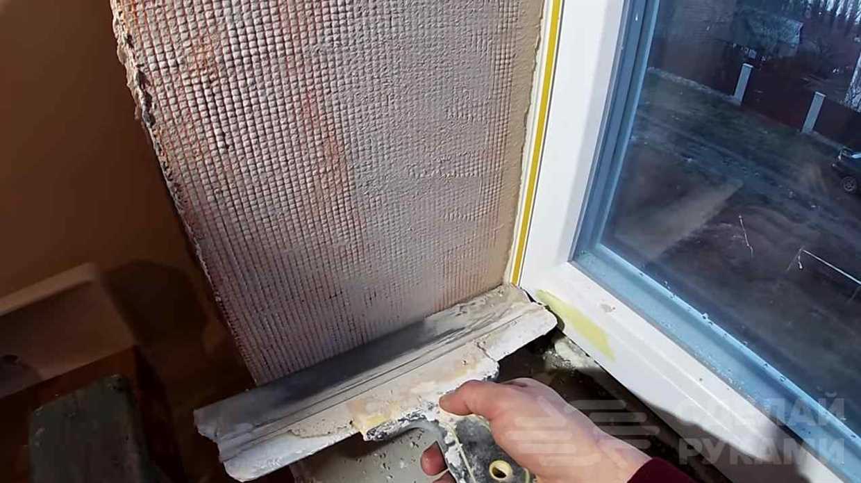 Как правильно утеплить откосы пластиковых окон при помощи строительного пенопласта?