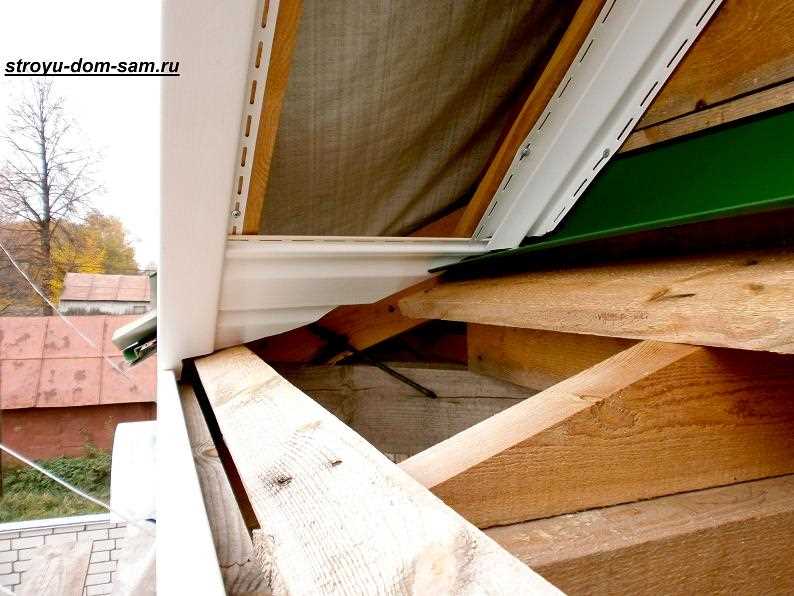Материалы для отделки фронтона двухскатной крыши - как утеплить и правильно зашить